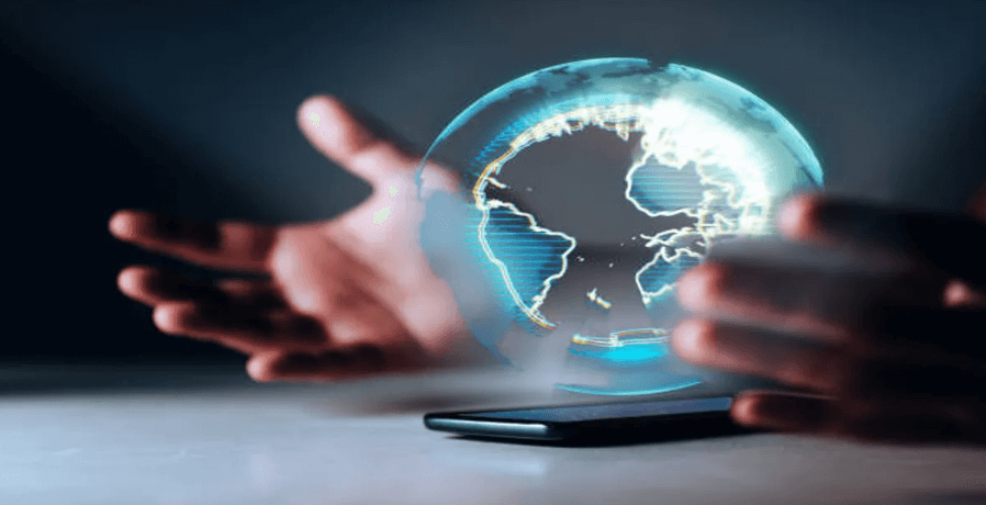 Tech Giants Envision Future Beyond Smartphones